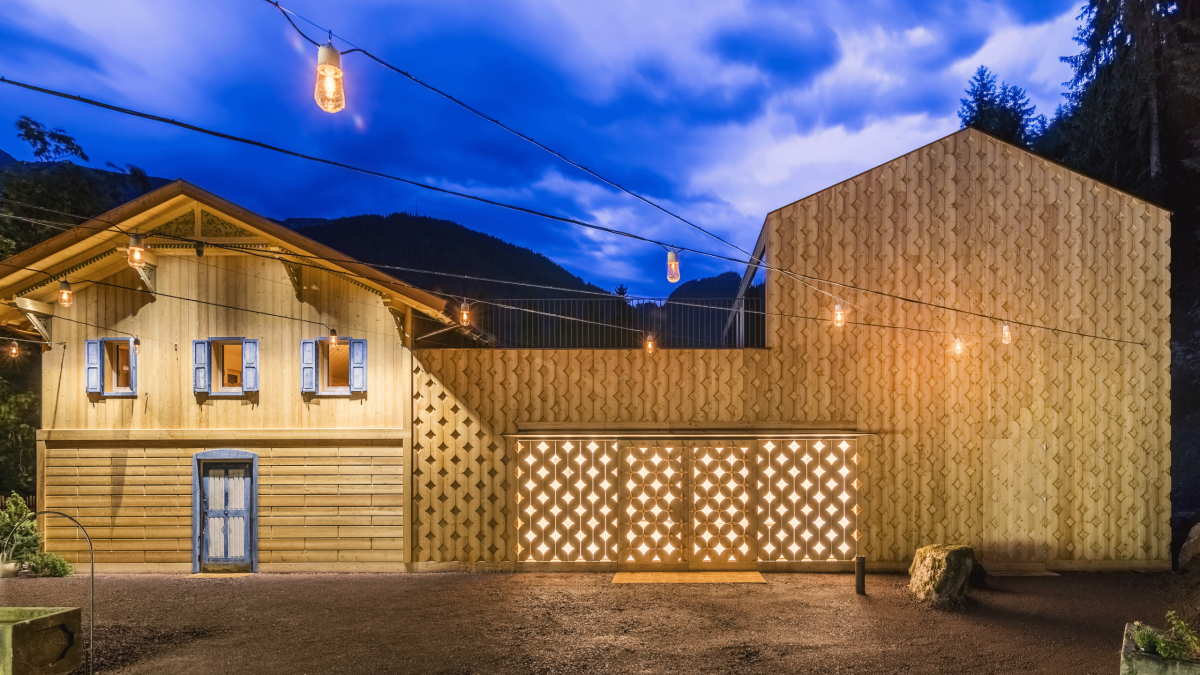 HQ_B6A7598-2.png hq_b6a6963.png